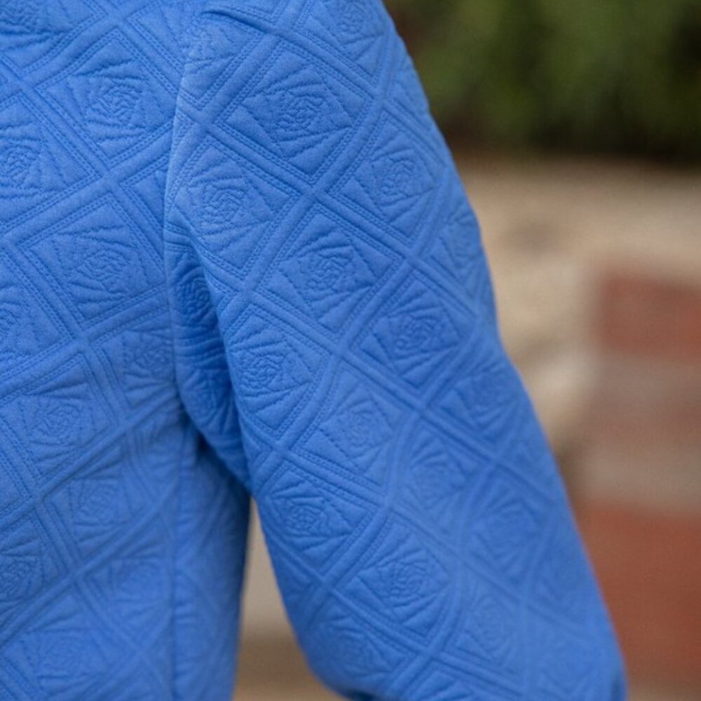 Voy Quilted Texture Top - Picture 3 of 3